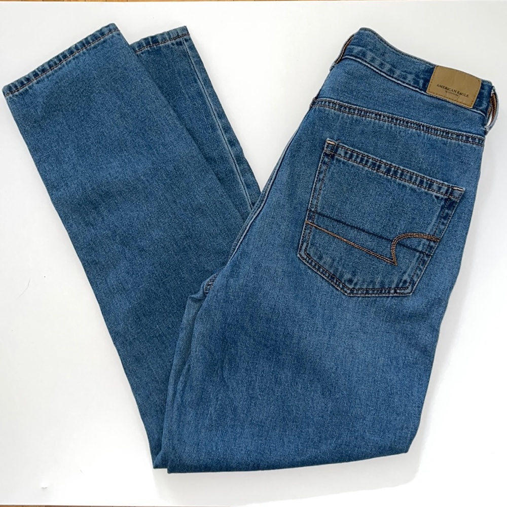 MOM jeans American eagle outfitters